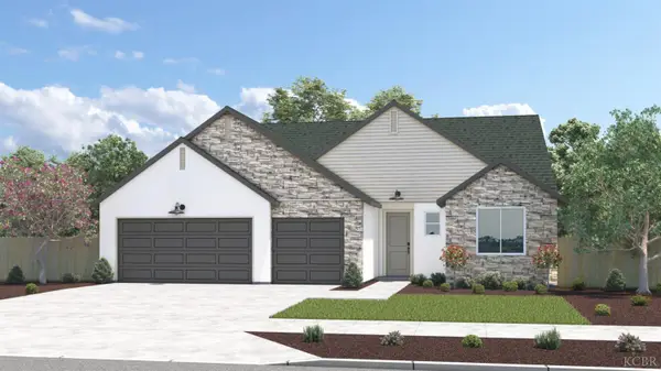 1518 W Bison Lane, Hanford, CA 93230