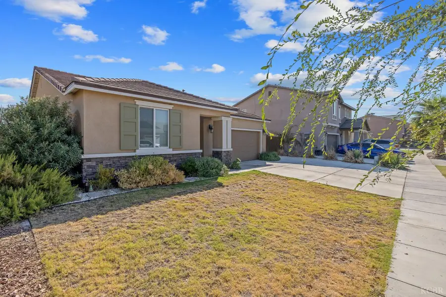 495 Pearl Drive, Lemoore, CA 93245 - Image #3