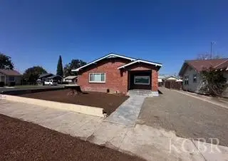 432 Central Avenue, Hanford, CA 93230