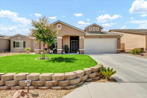 1104 E Ventura Street, Avenal, CA 93204