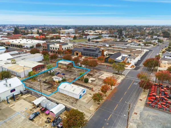 221 E 7th Street, Hanford, CA 93230