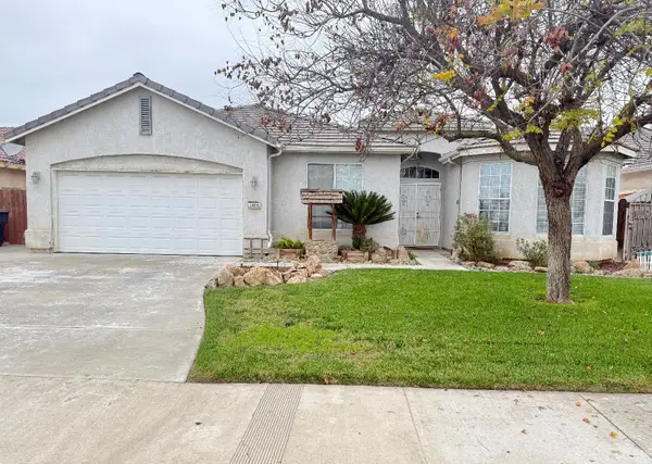 1044 W Orange Street, Hanford, CA 93230