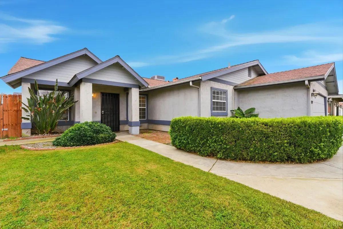 969 Lakewood Drive, Hanford, CA 93230 - Image #1