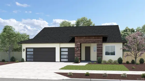 1819 W Buffalo Court, Hanford, CA 93230