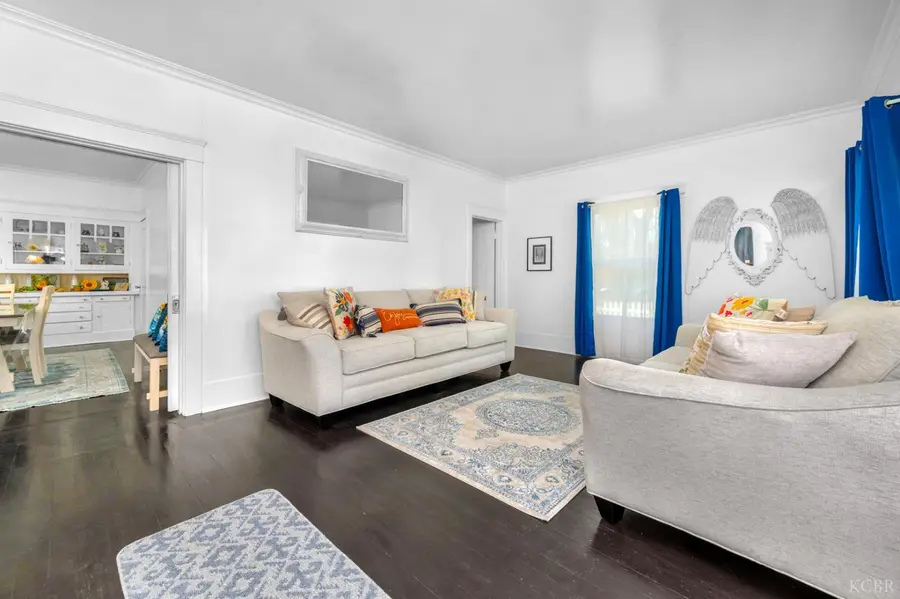 555 W D Street, Lemoore, CA 93245 - Image #3