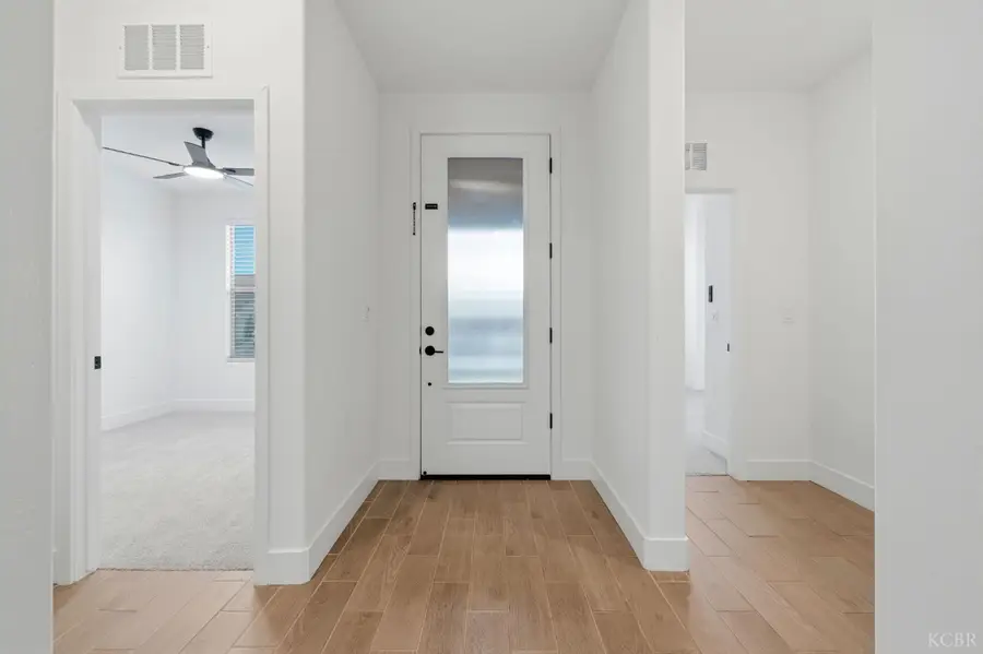 1491 N Mustang Drive, Hanford, CA 93230 - Image #3