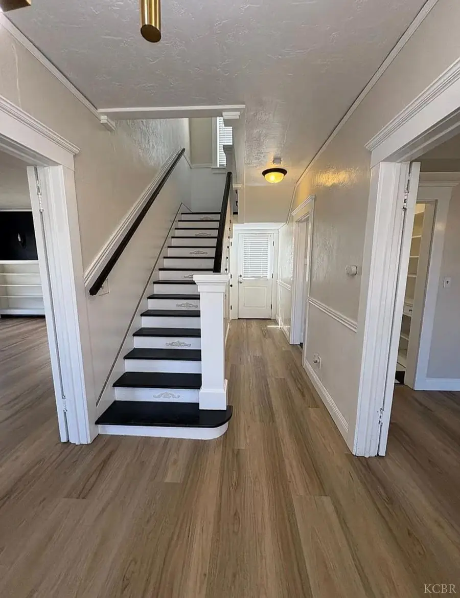 209 E 11th Street, Hanford, CA 93230 - Image #3