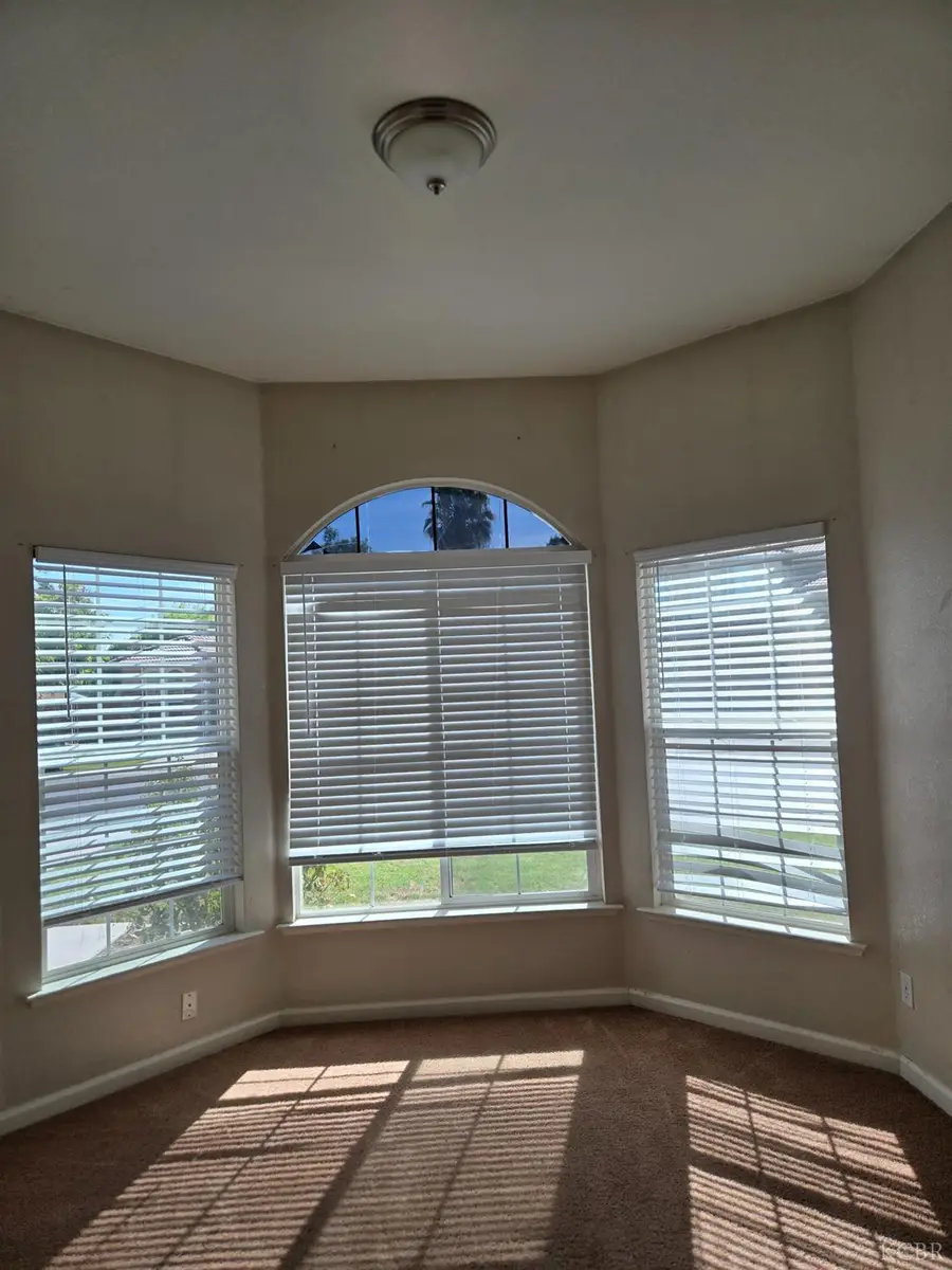 1131 Paradise Drive, Lemoore, CA 93245 - Image #3