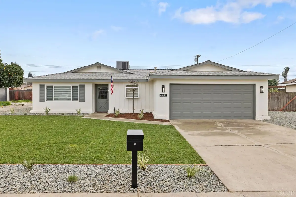 4247 W Ashland Avenue, Visalia, CA 93277 - #1
