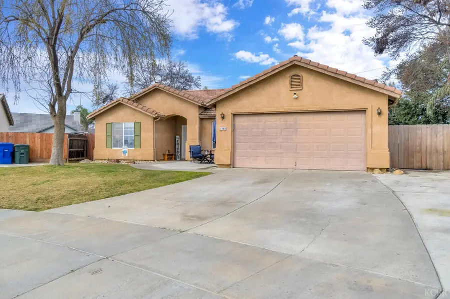 1490 Summerwind Drive, Lemoore, CA 93245 - Image #3