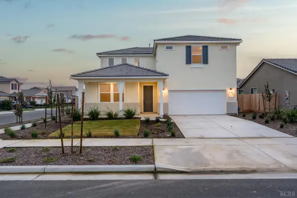 2467 NW Cedar Grove Court, Hanford, CA 93230