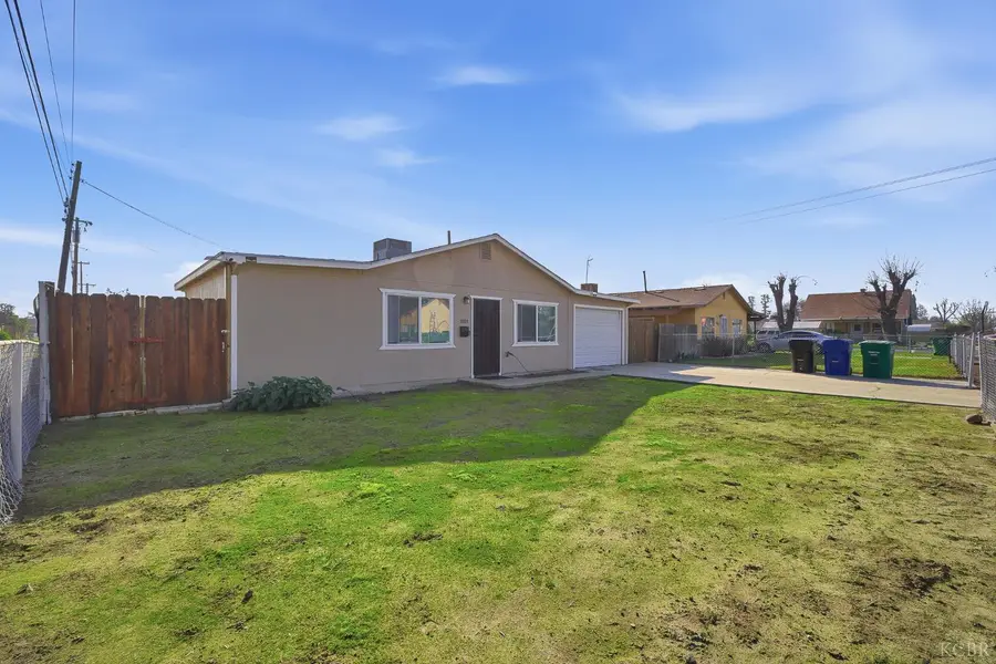 1021 Stanley Avenue, Corcoran, CA 93212 - #2