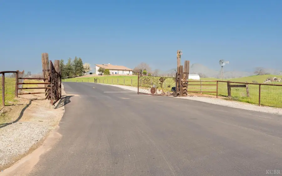 0 Parcel 12, Oak Knoll Lane, Clovis, CA 93619 - Image #2