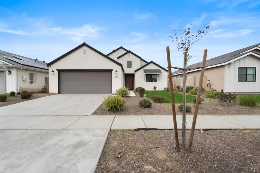 1342 W Butterfield Lane, Hanford, CA 93230 - #2
