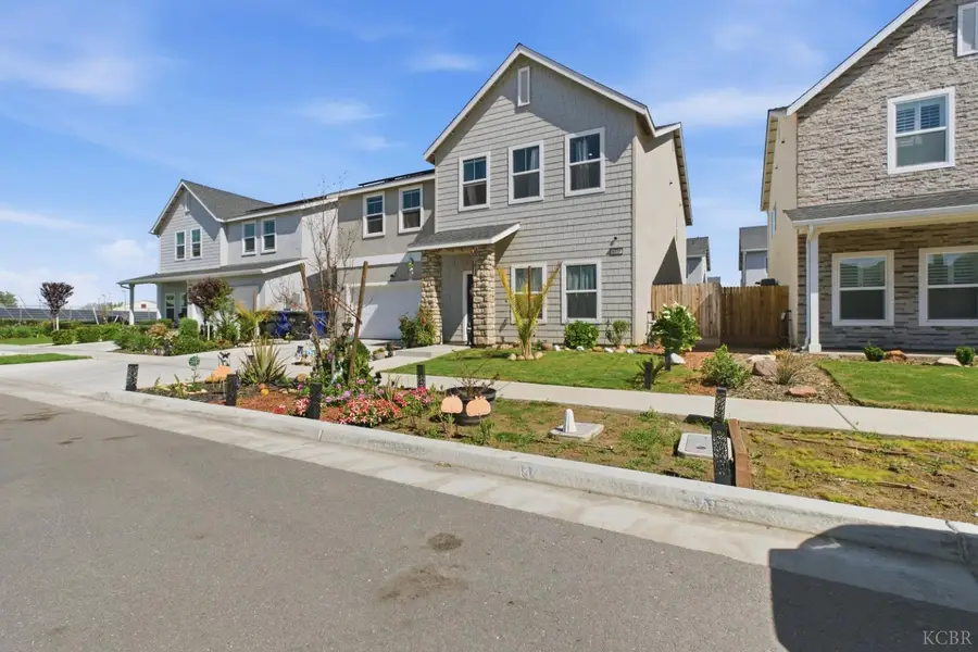 1773 N Sophia Street, Hanford, CA 93230 - #3