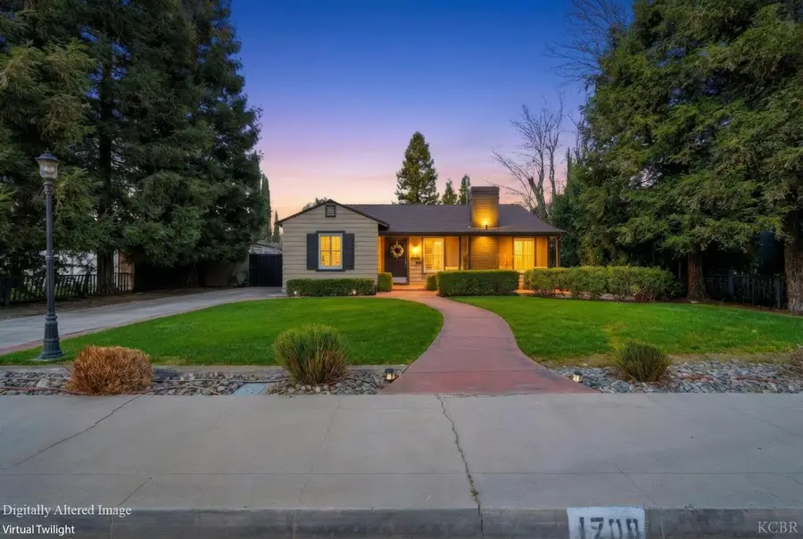 1708 W Myrtle Avenue, Visalia, CA 93277 - #2