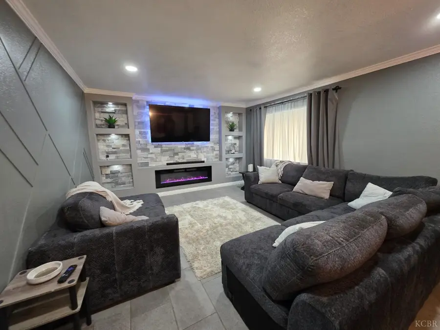 900 Keegan Avenue, Corcoran, CA 93212 - #3