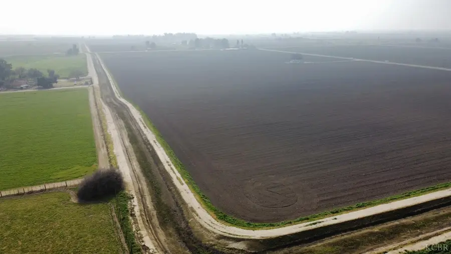 11753 13th Avenue, Hanford, CA 93230 - #2