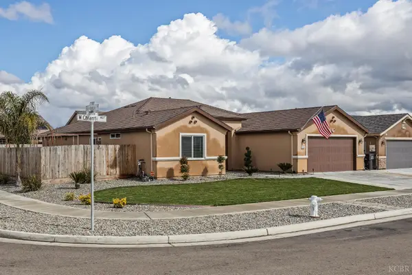 2070 W Chianti Way, Hanford, CA 93230