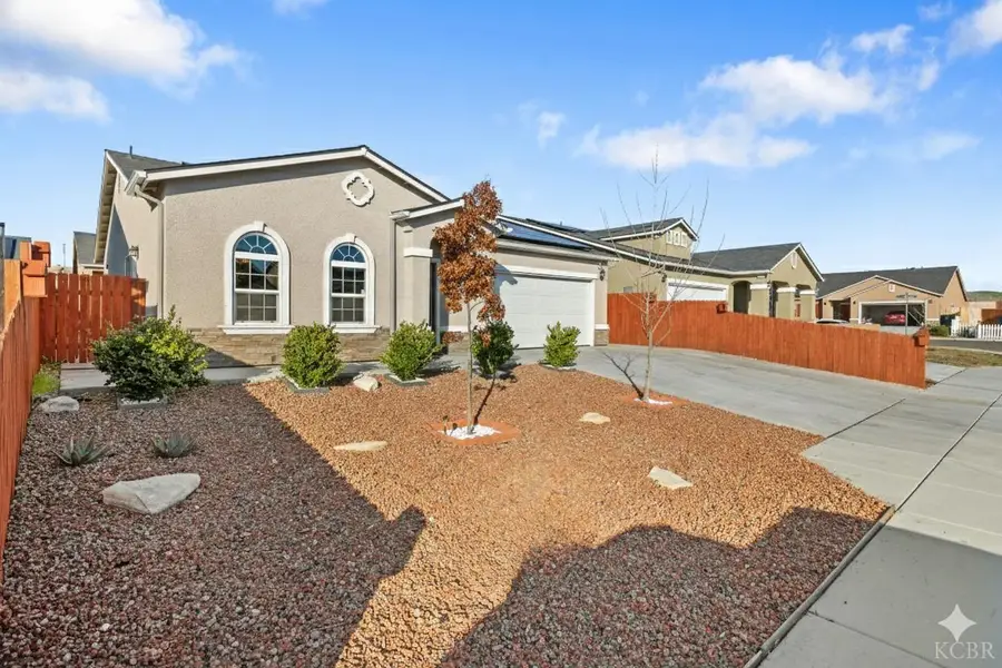 1237 E Orange Street, Avenal, CA 93204 - #3