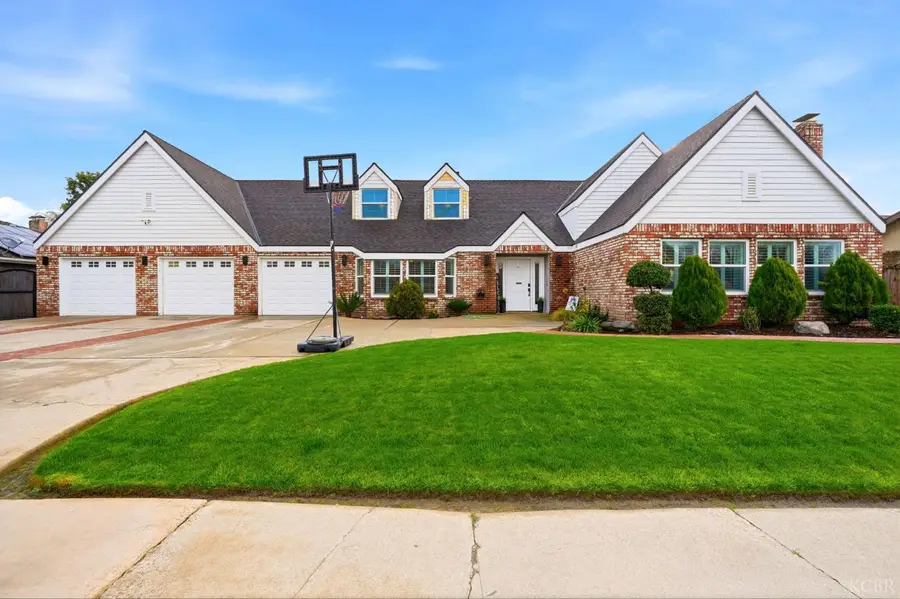 1145 Campus Drive, Hanford, CA 93230 - #2