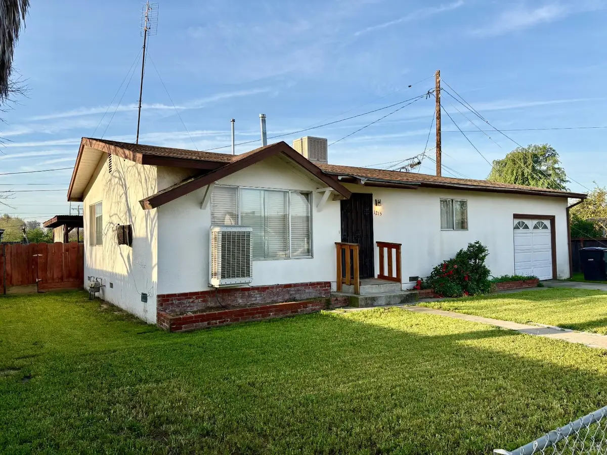 1215 Washington Street, Hanford, CA 93230 - #1