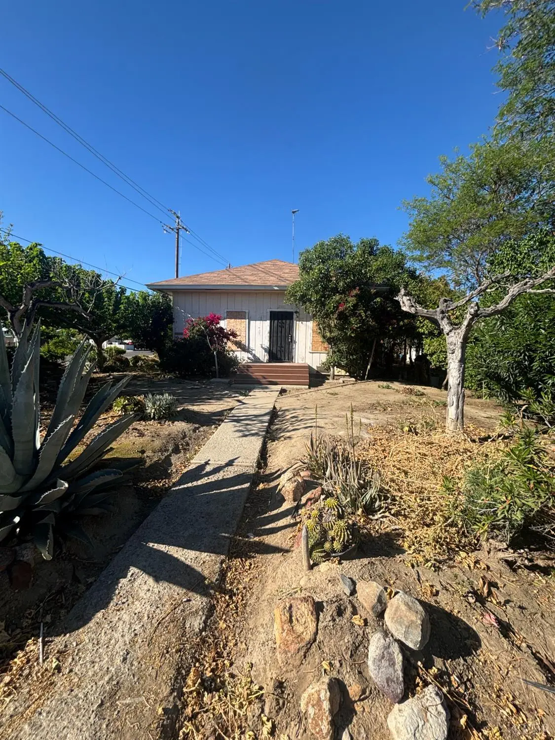 301 E Merced Street, Avenal, CA 93204 - #1