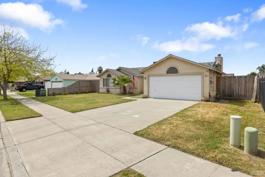 763 Balboa Avenue, Lemoore, CA 93245 - #3