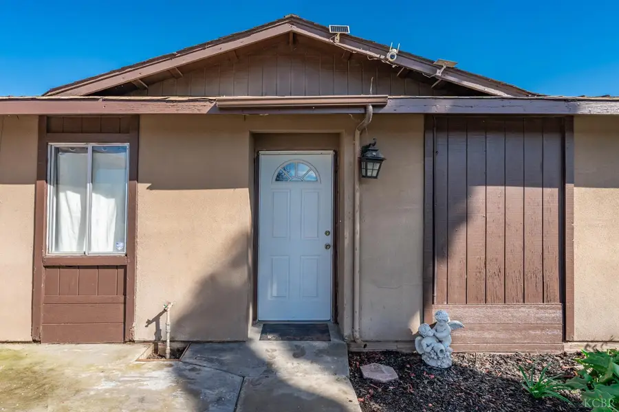 1229 S Anacapa Avenue, Hanford, CA 93230 - #3