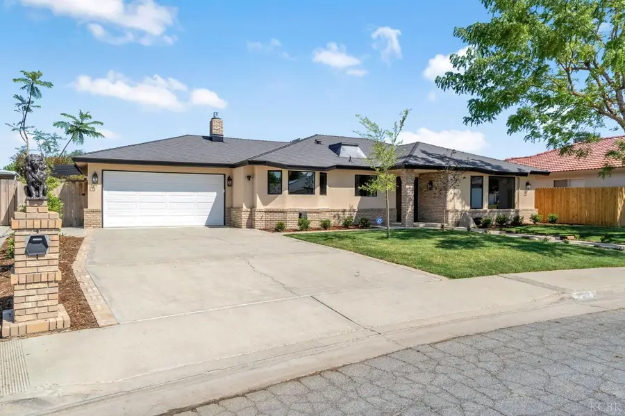 300 W Adrian Way, Hanford, CA 93230 - #2