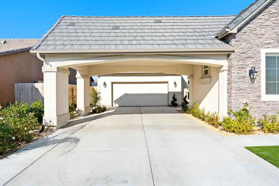 2124 Cortner Street, Hanford, CA 93230 - #3