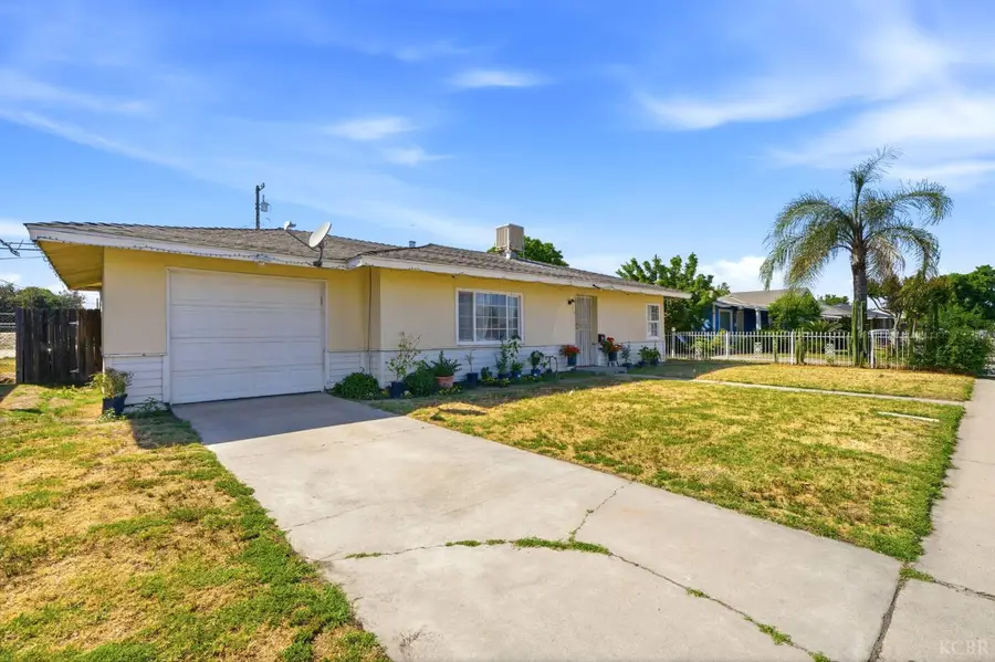 2031 Kenmore Drive W, Fresno, CA 93703 - #3