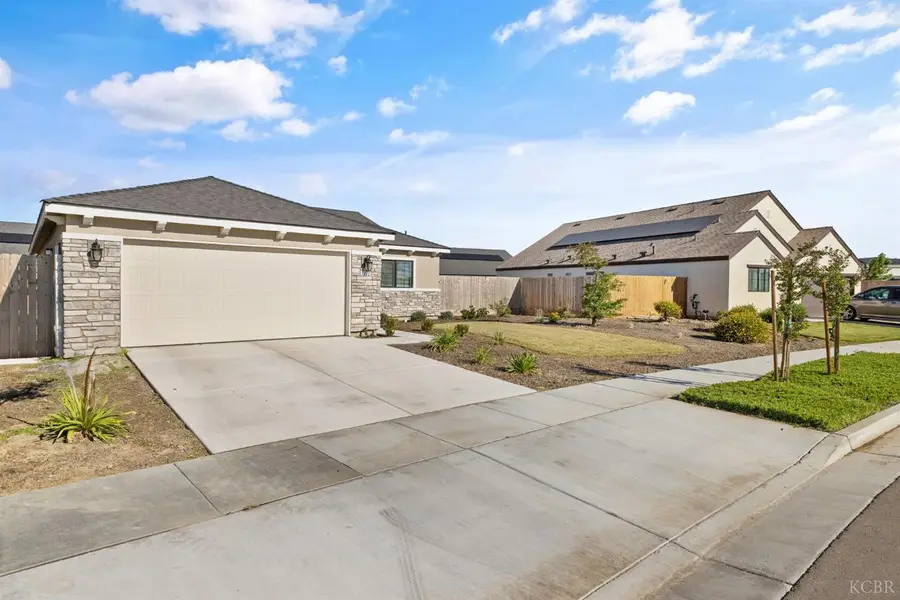 1772 S Red Rock Drive, Hanford, CA 93230 - #3