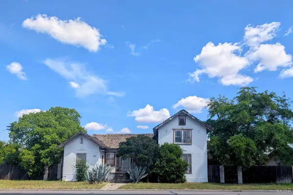 2214 S Court Street, Visalia, CA 93277