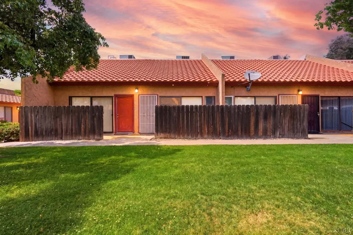 948 Greenfield Avenue, Hanford, CA 93230 - #1