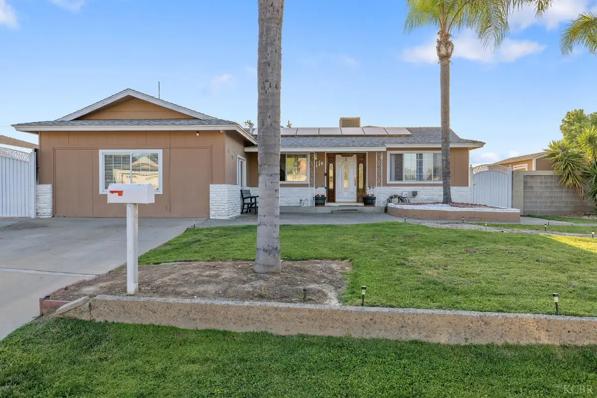 11 S Byron, Lemoore, CA 93245 - #1