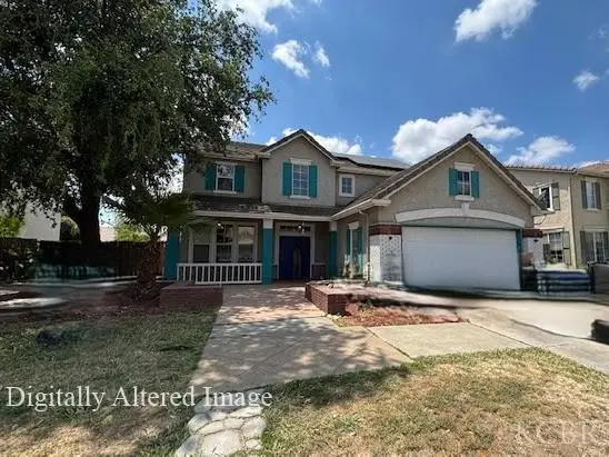 791 W Pebble Drive W, Hanford, CA 93230