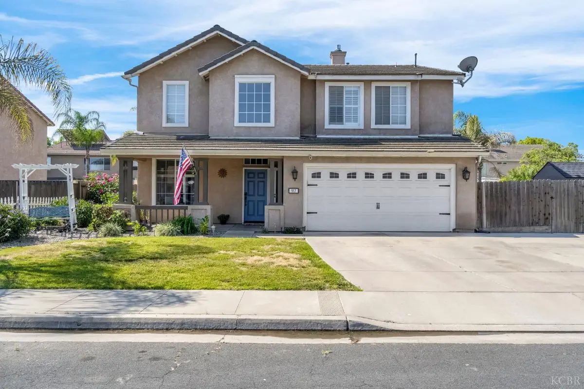 917 W Windsor Drive, Hanford, CA 93230 - #1