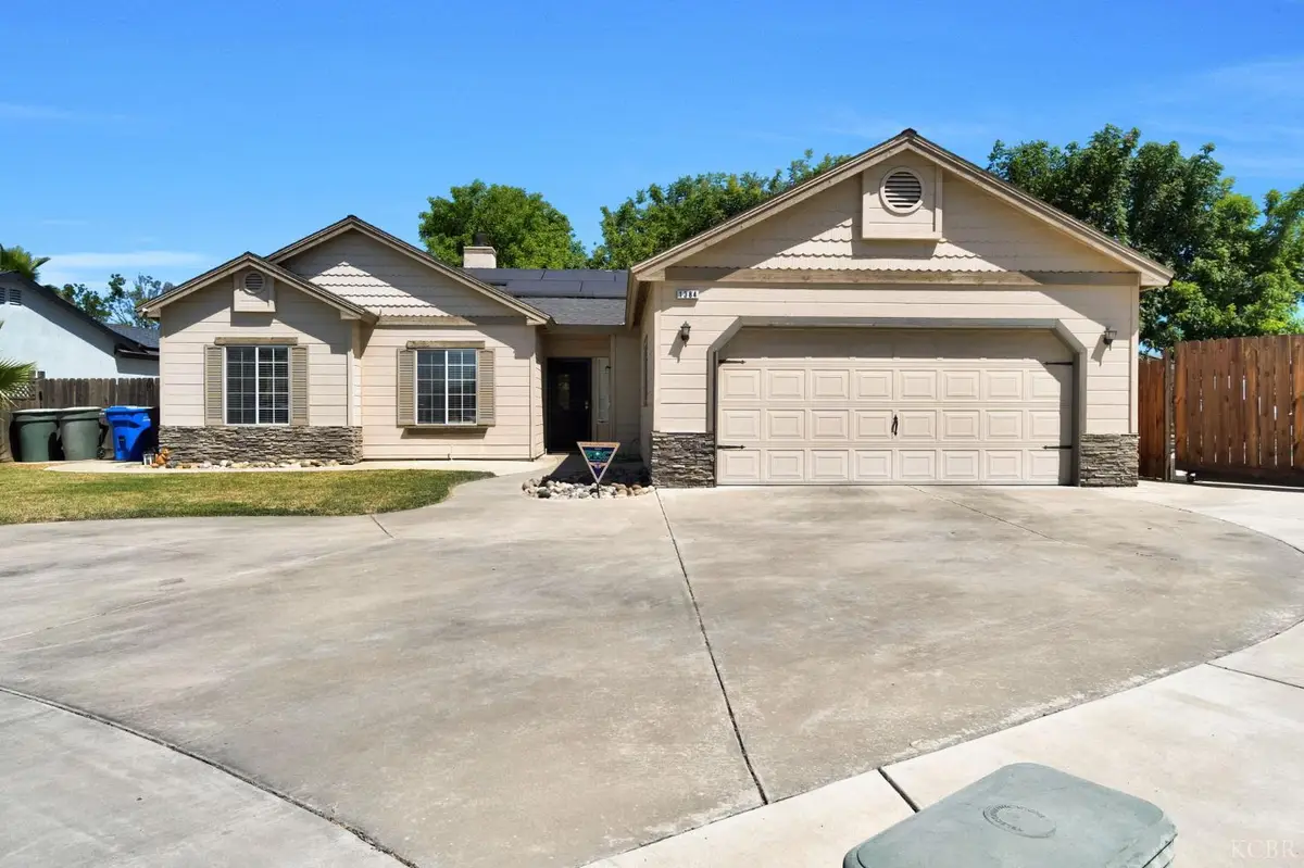 1384 Tulip Street, Lemoore, CA 93245 - #1