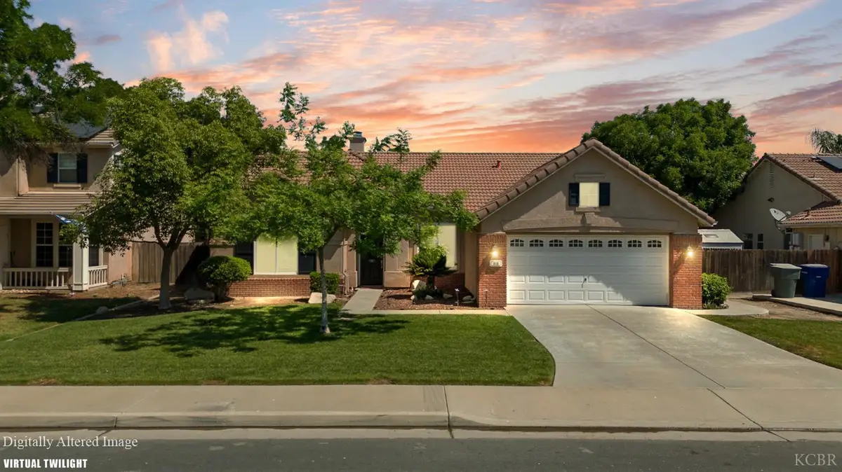 916 W Windsor Drive, Hanford, CA 93230 - #1