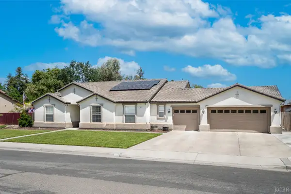 398 Millbrook Street, Hanford, CA 93230
