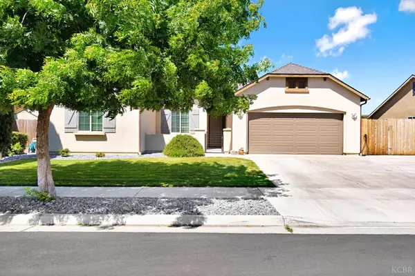 889 Legend Drive, Lemoore, CA 93245