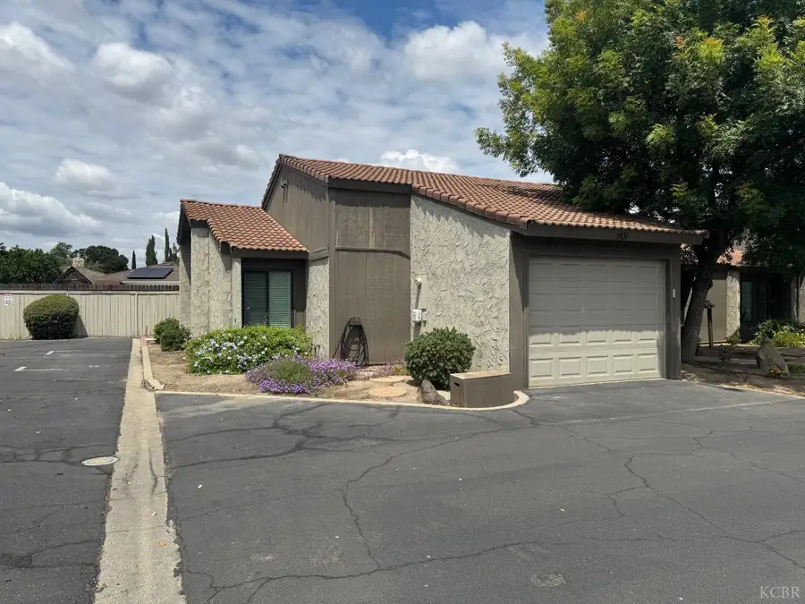 901 Greenfield Avenue, Hanford, CA 93230 - #2