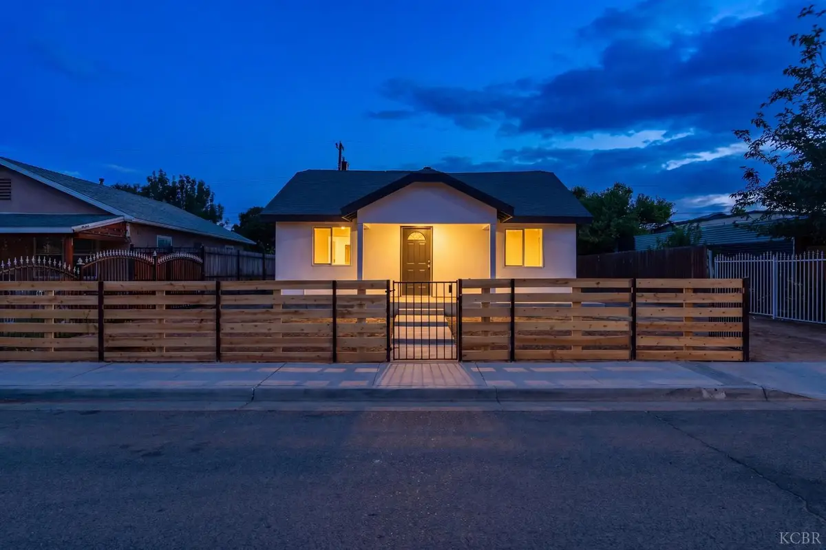 817 E Whitney Street, Avenal, CA 93204 - #1