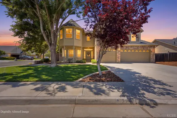 2254 Foxhill Place, Hanford, CA 93230