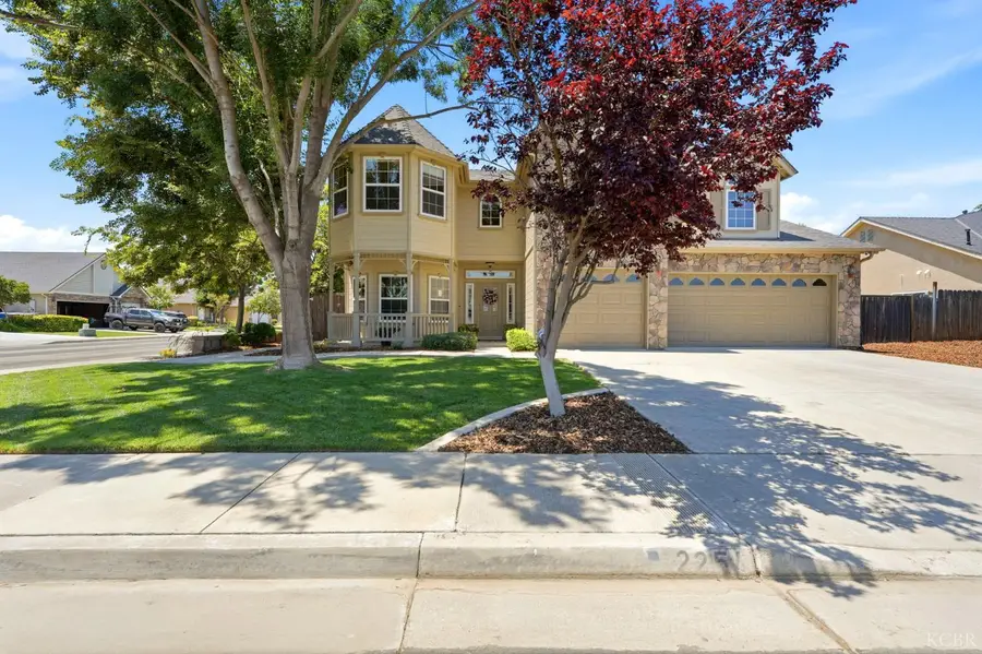 2254 Foxhill Place, Hanford, CA 93230 - #2