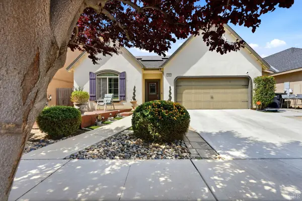 2106 W Bryman Street, Hanford, CA 93230