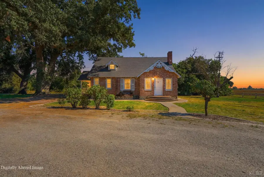 21530 Tiburico Avenue, Laton, CA 93242 - #3