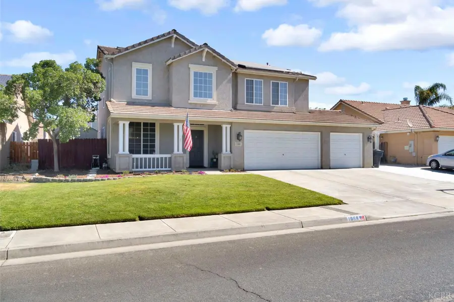 1068 W Pepper Drive, Hanford, CA 93230 - #2