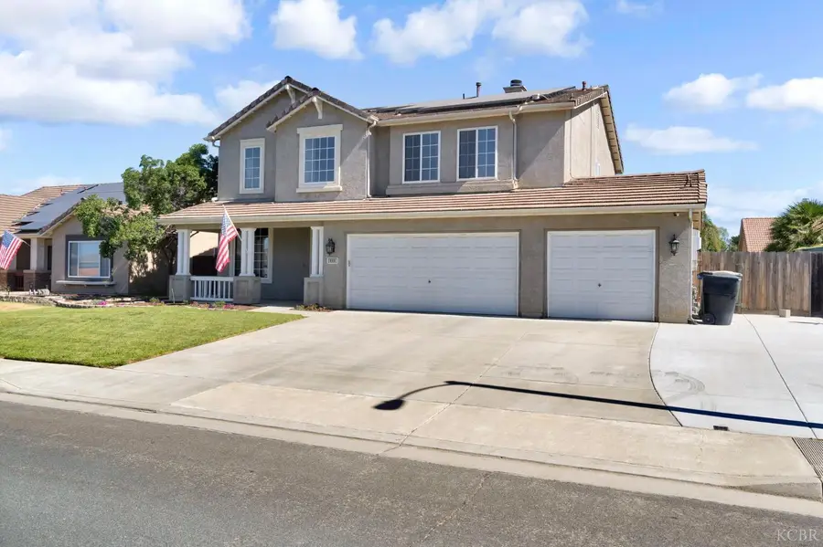 1068 W Pepper Drive, Hanford, CA 93230 - #3